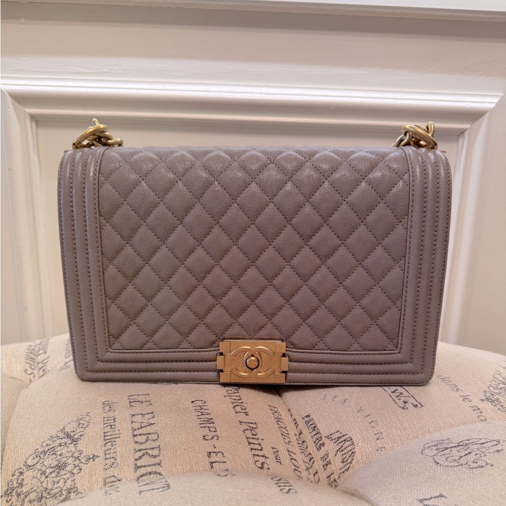 Chanel Boy Bag- new medium- rare color combo